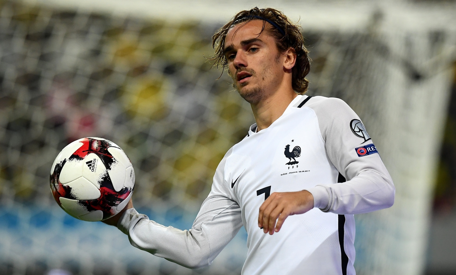 Antoine Griezmann refuses to rule out future Manchester ...