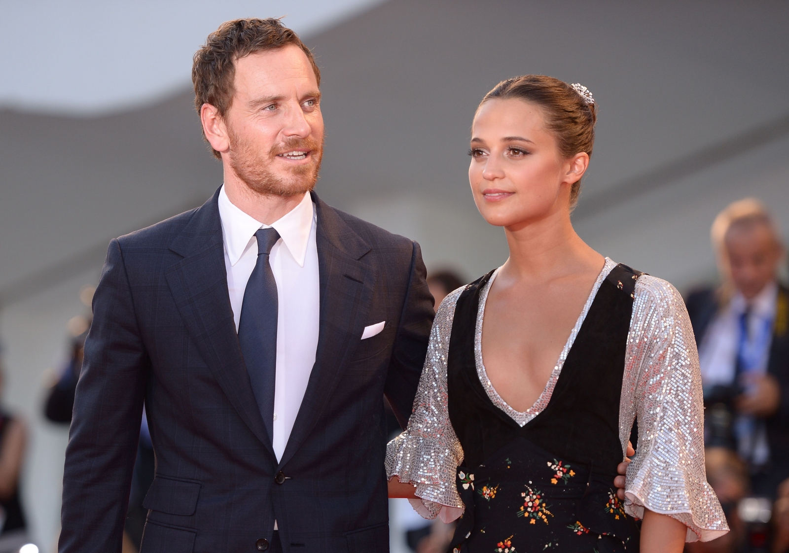 Michael Fassbender, Alicia Vikander reportedly tie the knot with a  destination wedding - Chicago Tribune