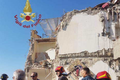 Building collapses in Naples 