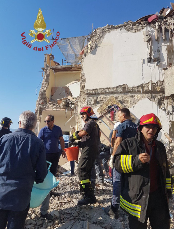 Building collapses in Naples 