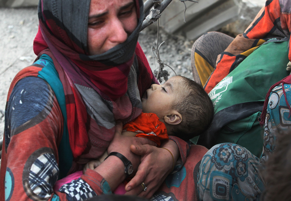 fleeing from the Old City of Mosul fleeing from the Old City of Mosul