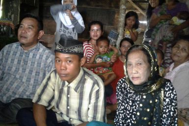 Indonesia teenager elderly woman marriage