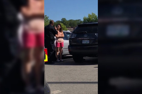 Police Officer Filmed Yelling At Mother For Leaving Kids in Hot Car