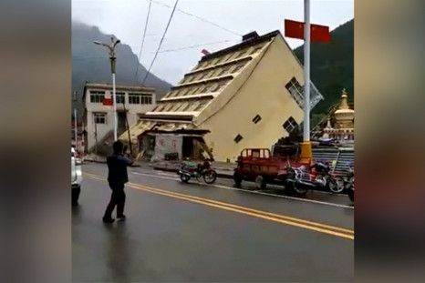 Torrential Rain Triggers Flood And Building Collapse in Tibet