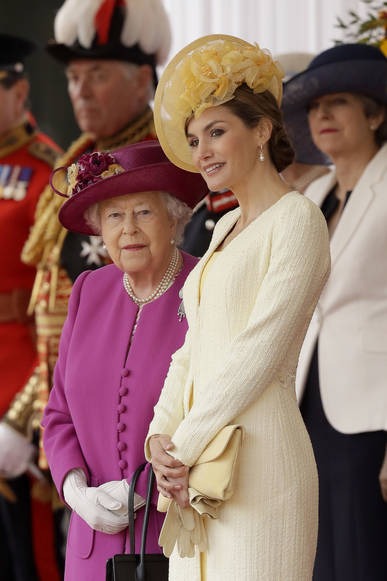 Is the spanish royal family related to queen elizabeth