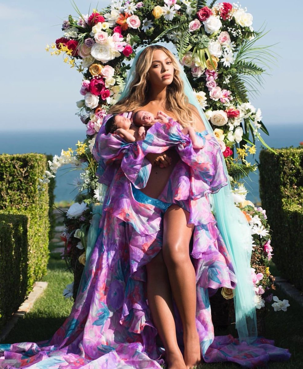 Beyonce twins Beyonce twins