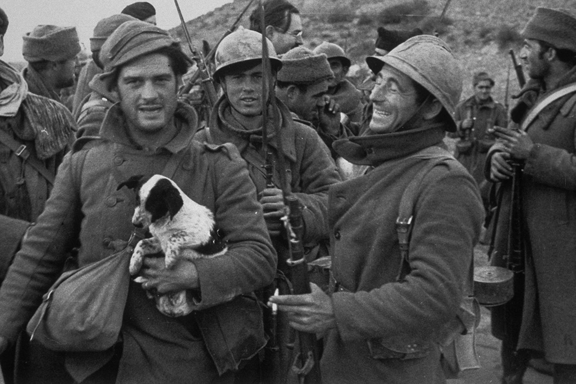 spanish-civil-war-50-powerful-photos-of-the-horrific-conflict