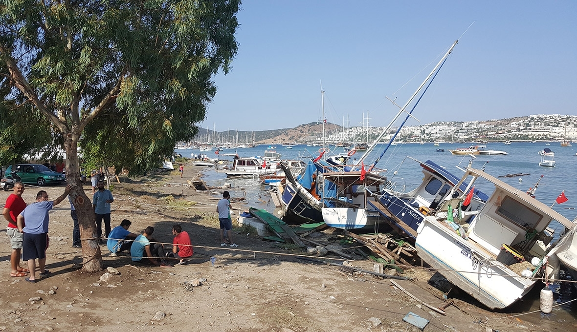 Greece and Turkey photos Earthquake kills two tourists in Kos, tsunami