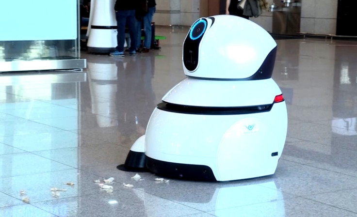 LG Airport Cleaning Robot