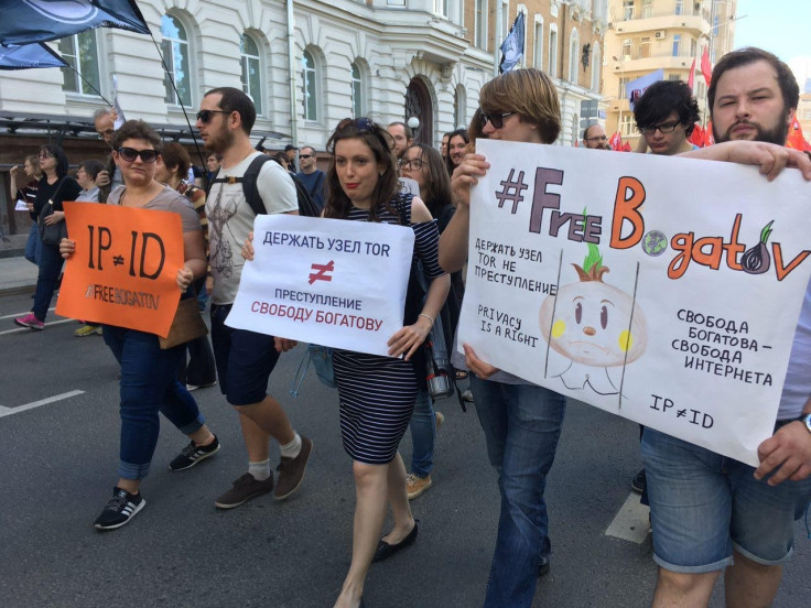 Free Bogatov campaigners in Moscow 