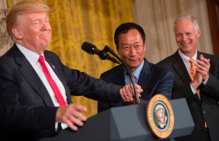 Foxconn to build LCD factory in Wisconsin