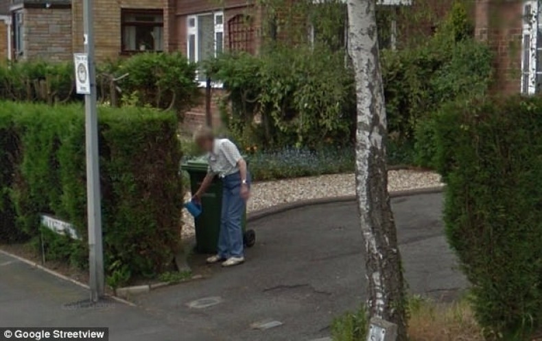 Google Street View dead mother