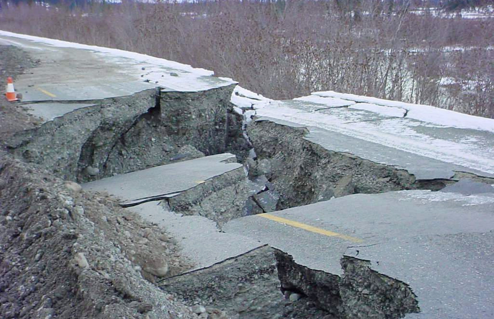 Alaska is at high tsunami risk due to structure discovered beneath sea floor1600 x 1036