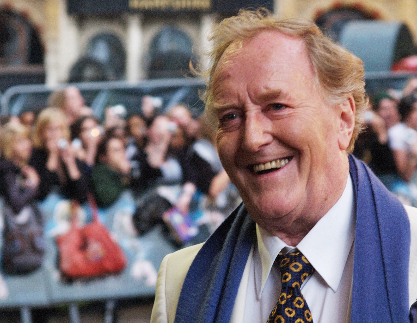 Robert Hardy Dead: Harry Potter's 'Minister Of Magic' And All Creatures ...