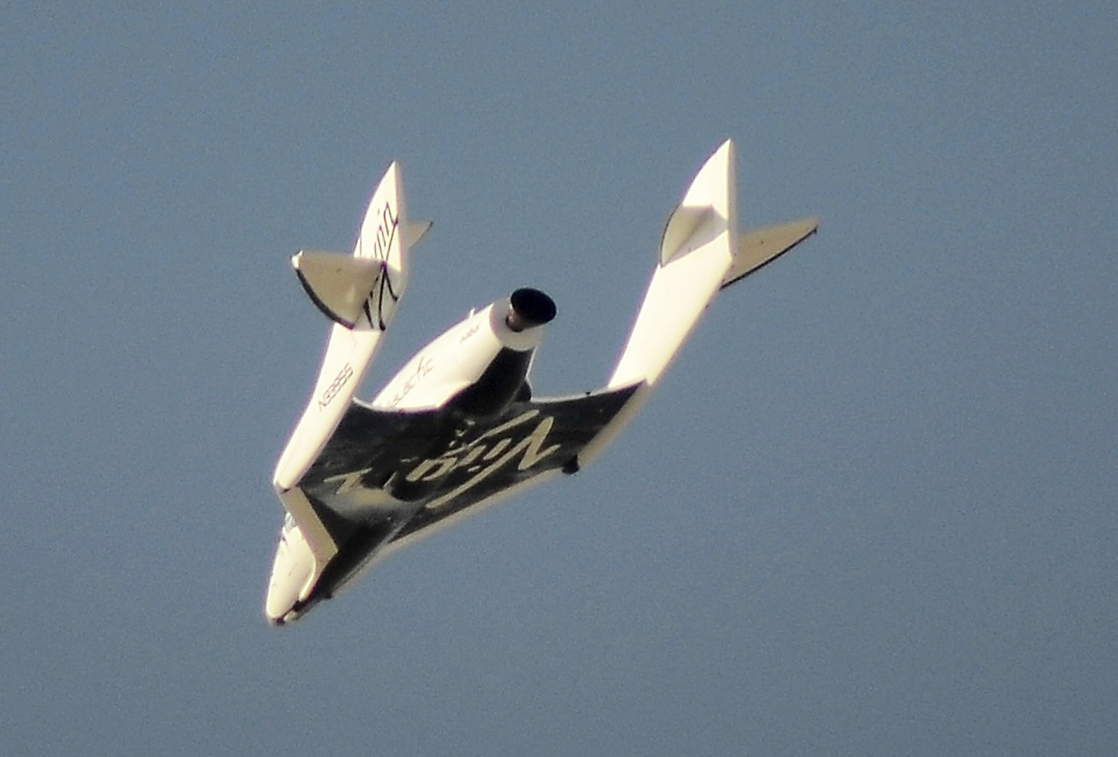 Virgin Galactic's VSS Unity Completes Sixth Test Glide, Lands With ...