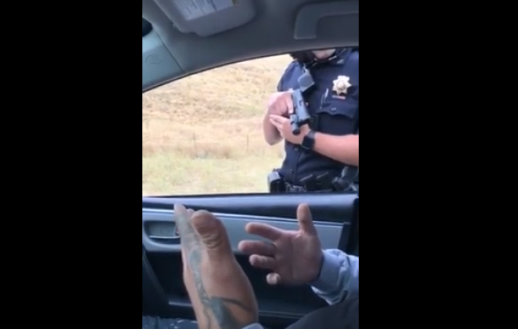 California police officer points gun at passengers for 9 minutes