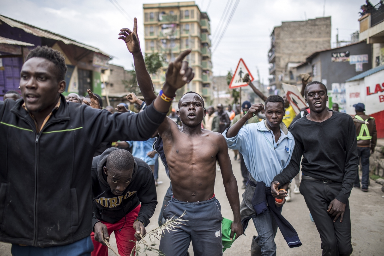 Kenya elections 2017: Deadly violence erupts after opposition leader ...