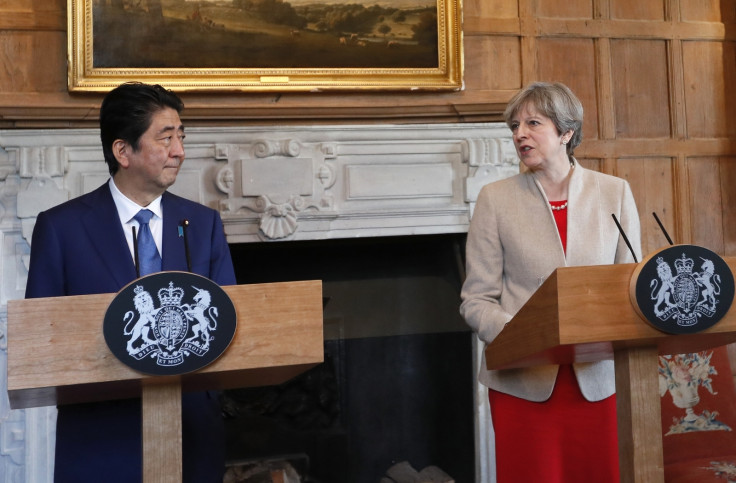 Theresa May and Shinzō Abe