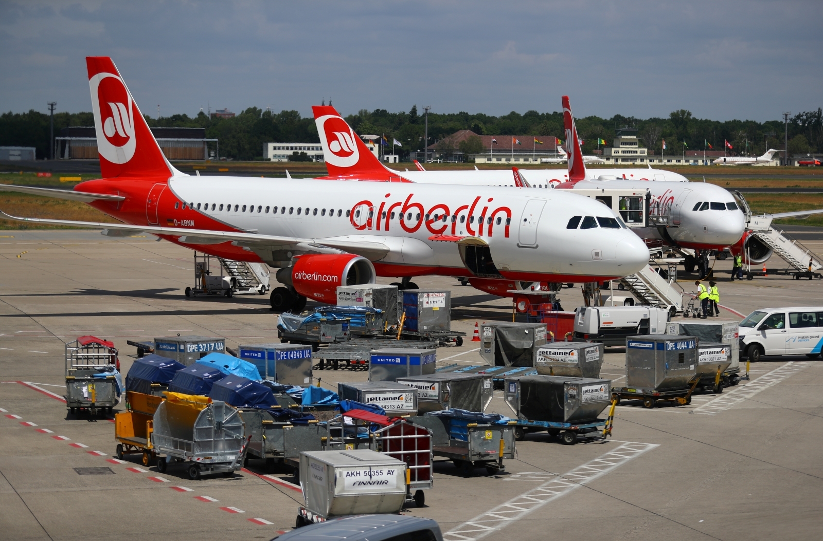 Объединения авиакомпаний. Airberlin. Авиакомпания аирберлин.