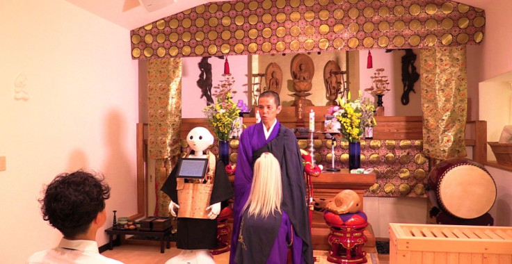 Pepper robot priest Japan