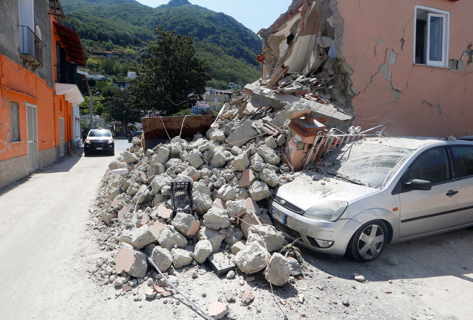 Ischia earthquake Italy