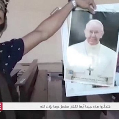 Isis Pope threat