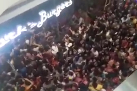 Philippines Crowd Riots Over Bargain Burgers