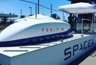 Tesla SpaceX hyperloop pod