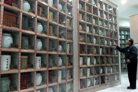 Urns in South Korea