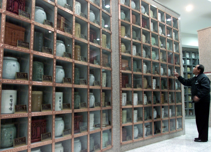 Urns in South Korea