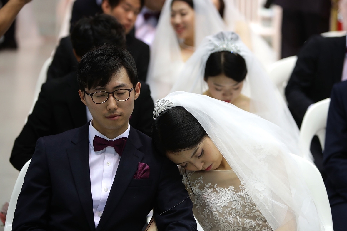 Mass wedding Moonie church Korea