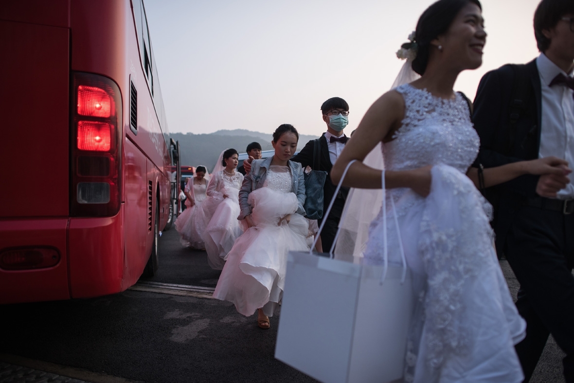 Mass wedding Moonie church Korea