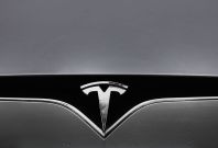 Tesla electric semi truck