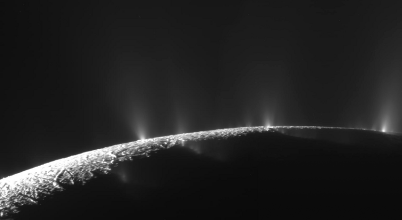 Enceladan south polar vents