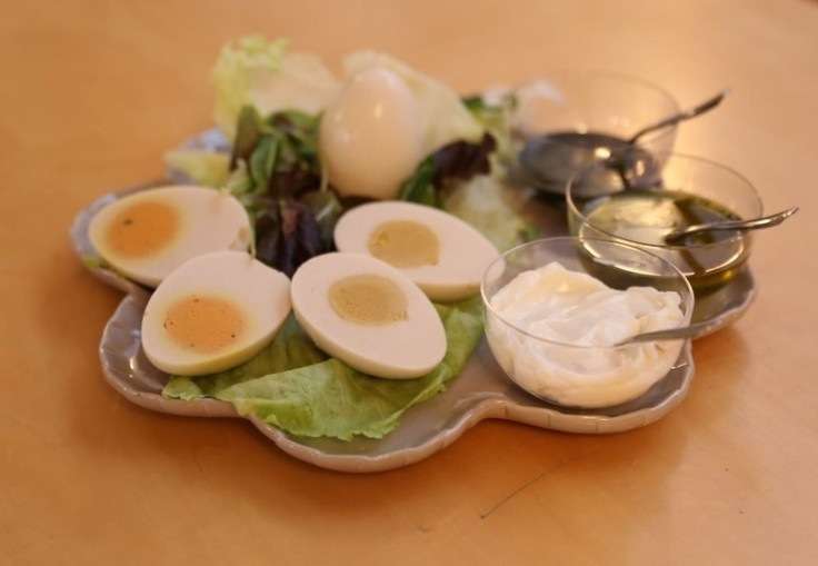 Vegan hard-boiled egg