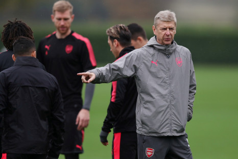 Did Alexis Sanchez Snub Wenger At Arsenal Training? 