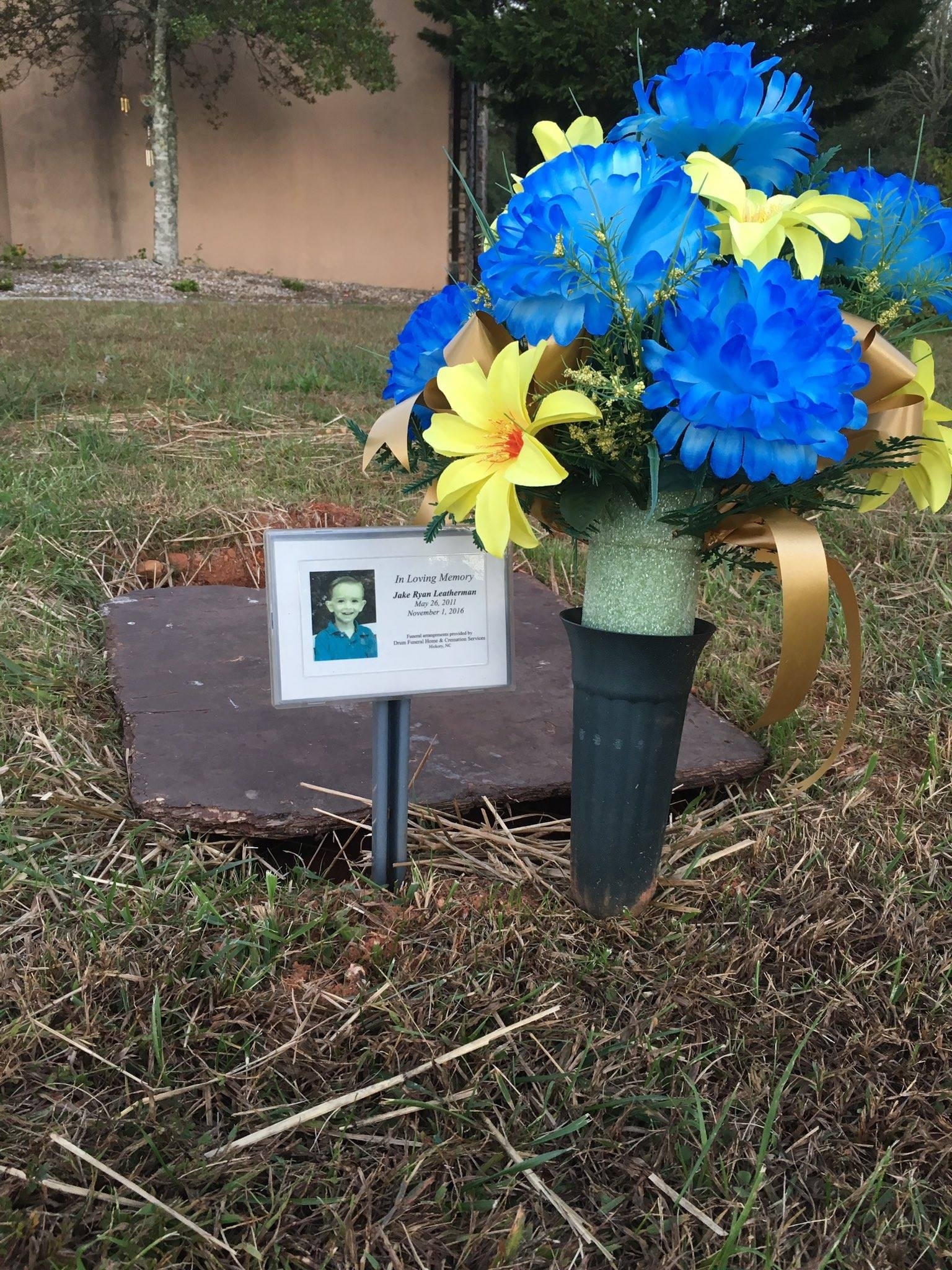 Gravestone Hickory North Carolina