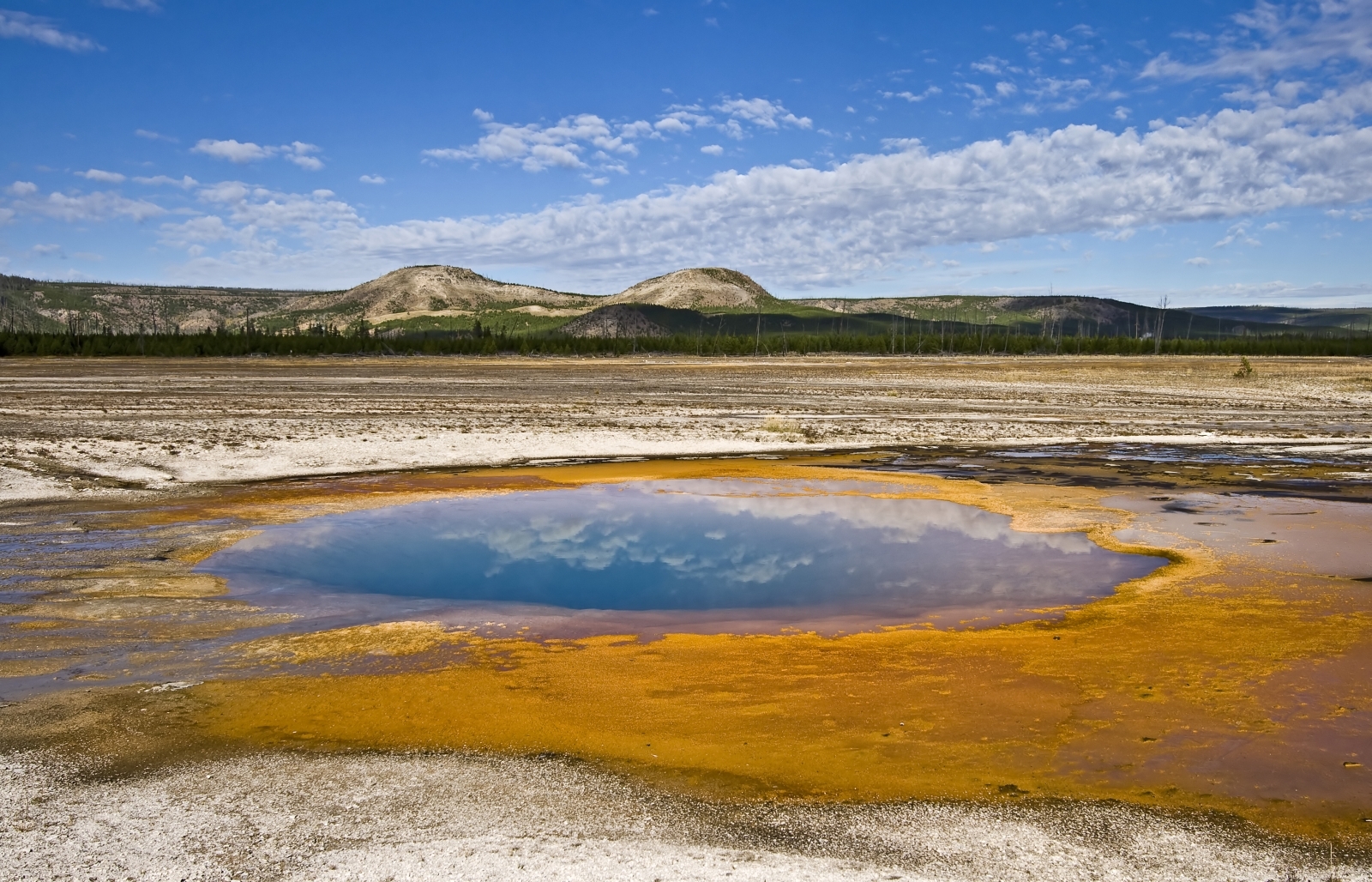 A Yellowstone Supervolcano Eruption Is Powerful Enough To Block The Sun ...