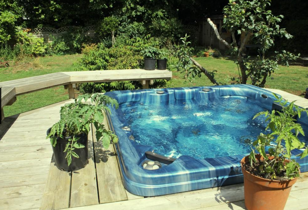 Hot tub