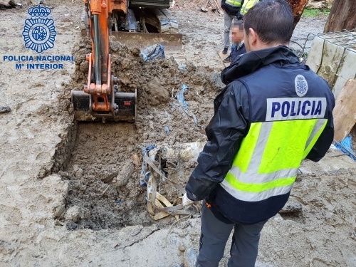Digging for cocaine in Spain