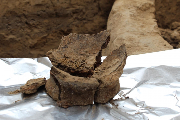 Base of Neolithic jar uncovered in Georgia