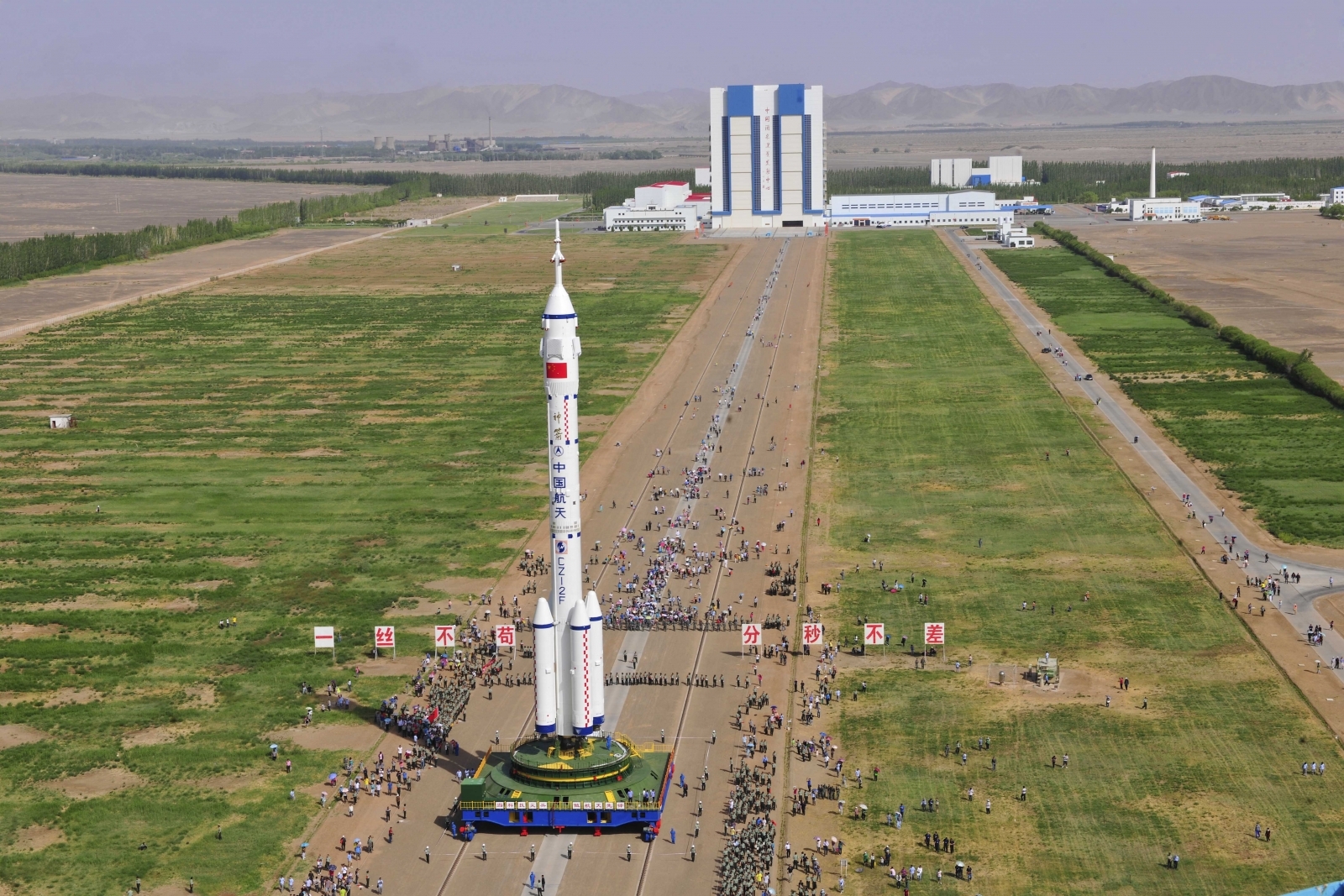 China plans to build nuclear-powered space shuttle by 2040