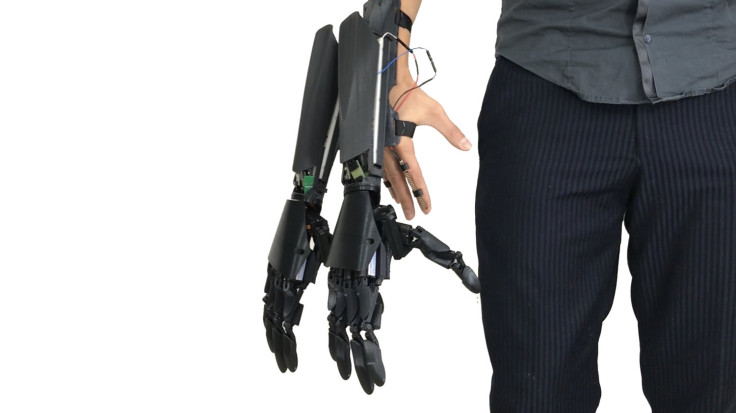 Youbionic double-handed glove