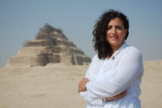 Professor Monica Hanna, a prominent archaeologist who works closely with the Egyptian government, has accused a 95-year-old Perth woman, Joan Howard, of looting ancient treasures from the Middle East