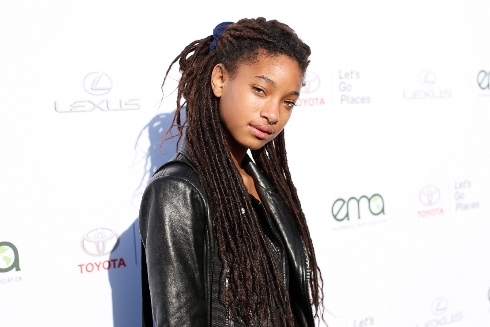 Will Smith's teenage daughter Willow stuns in new shoot and talks about ...