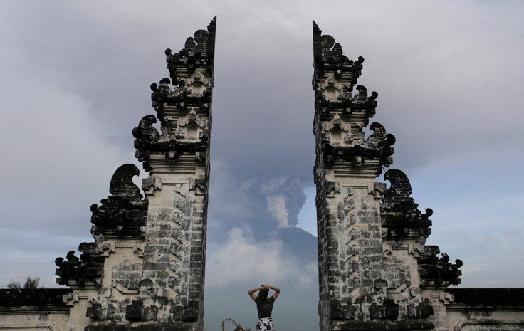 Mount Agung volcano eruption Bali Indonesia