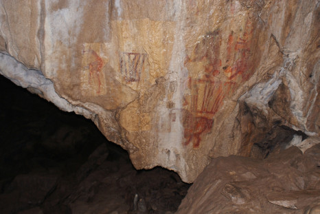 Camel cave painting