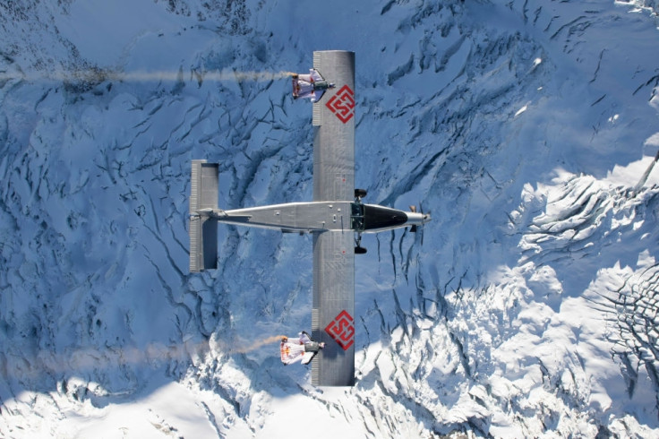 BASE Jump into flying plane