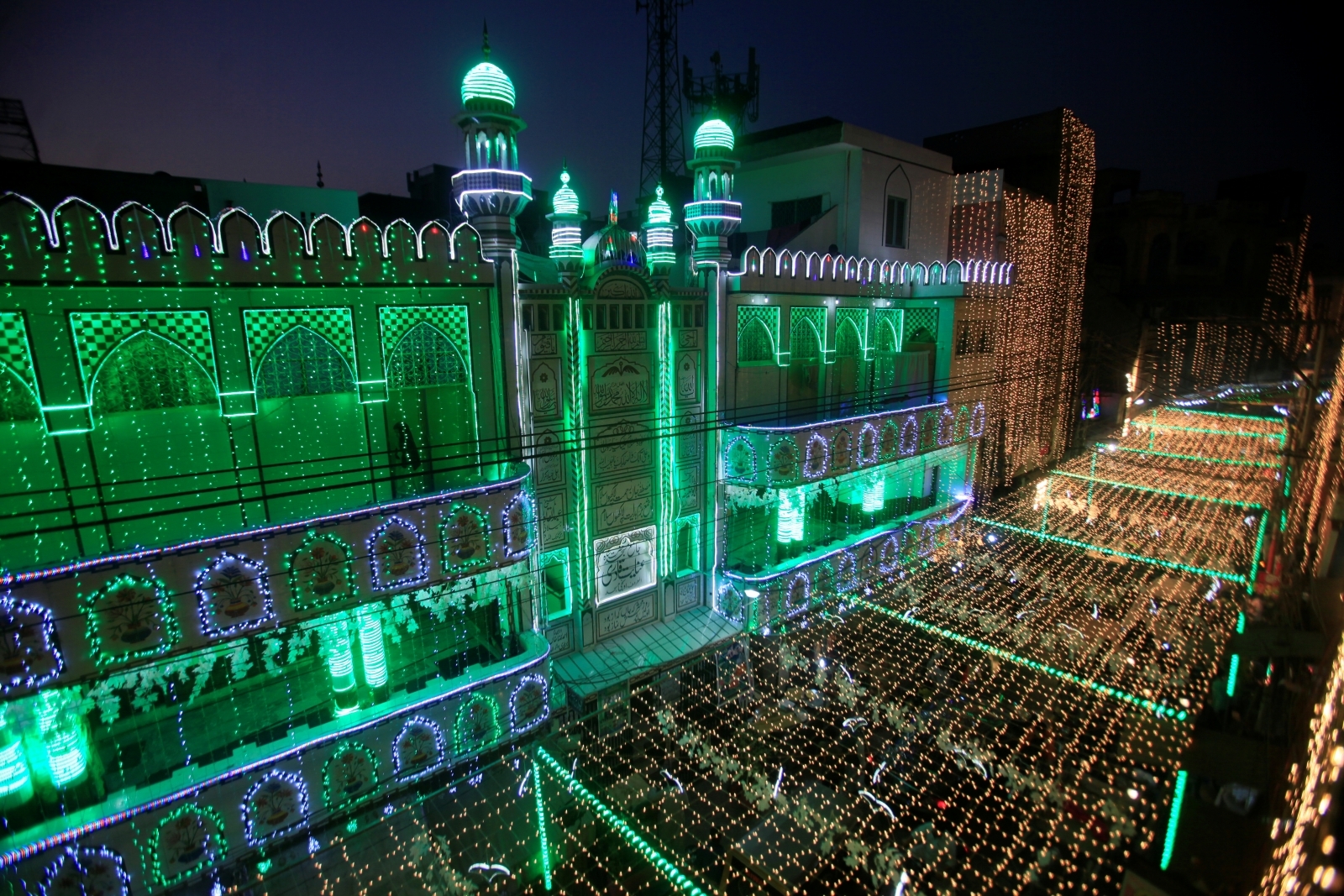 in-pictures-muslims-around-the-world-celebrate-mawlid-the-birthday-of