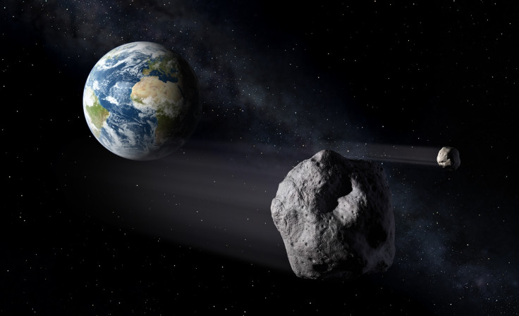 Asteroid whizzed past Earth